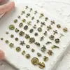 Ventas Directas de Fábrica de Nuevos Pedrería Retro Cruzada para Uñas de Moda al Por Mayor, Decoraciones para Uñas con Forma de Corazón y Cabeza de León