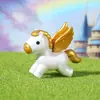 Mini figura de pegaso alado pequeño adorno de unicornio de dibujos animados accesorio de pegamento de crema DIY juguete de coche regalo