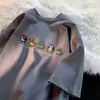 Camiseta de Manga Curta Estilo Pixel Verão Estilo Hong Kong Desenho Animado Estampa Simples para Homens, Nova Marca Tendência Versátil Solta Top Ins
