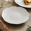 Fábrica Dehua Plato Plano Cerámico Forma de Pétalo Plato para Filete Uso Doméstico Gama Alta Plato Occidental para Ensalada Modelo Nuevo 2026