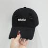 Gorra de béisbol pequeña con letras bordadas y agujeros para mujer, nueva gorra de béisbol suave de primavera y otoño, de marca moderna y de red.