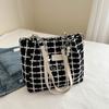 Bolso de Mujer 2026 Nuevo Versátil Bolso de Axila de Moda Lona Gran Capacidad Rayado Cuadros Bolso Tote de Hombro