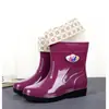 Botas de chuva da moda para adultos Botas de algodão quentes impermeáveis antiderrapantes resistentes ao desgaste de cano médio Galochas roupa de exterior lindas botas de chuva