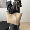 Bolsa Tote Grande com Padrão de Lichia Transfronteiriça para Mulheres 2026 Nova Cor Sólida Moda Casual para o Dia a Dia Simples Bolsa de Ombro