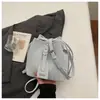 Bolsa de Balde Nicho Estilo Coreano para Mulheres, Nova Bolsa Transversal Versátil Tendência 2026 para o Dia a Dia, Bolsa de Ombro Popular da Primavera