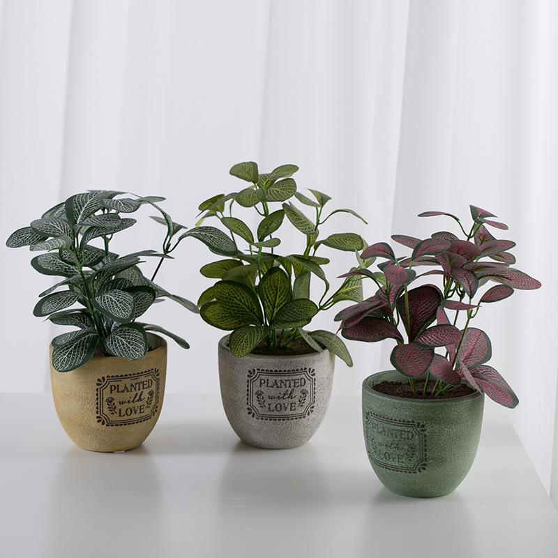 ART003 Decorative potted plant