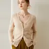 Moda otoño e invierno cuello en V cachemir liso color sólido hebilla de perla abrigo de mujer adelgazante hebilla de commuter cárdigan de punto
