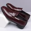 186 Dropshipping Transfronteiriço Sapatos Masculinos Primavera 2022 Sapatos de Couro Masculino Couro Genuíno Primeira Camada Couro de Vaca Inglês Business Casual Couro