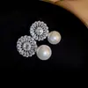 Pendientes de Perla Redondos Geométricos con Tachuelas de Diamante Color Plata, Lujo Ligero, Gama Alta, Exquisitos, Elegantes, Versátiles para Mujer