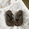 Chanclas retro de lunares con perlas a la moda para uso exterior, sandalias de playa de suela gruesa que aumentan la altura, chanclas que aumentan la altura, zapatillas de casa de moda
