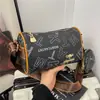Bolso tipo almohada de moda 2025, Bolso de hombro cruzado elegante de gran capacidad, Bolso de viaje casual suave y simple