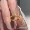 Transmisión en Vivo de Anillos de Flor de Rosa Chapados en Oro de Alta Calidad, Mismo Estilo que las Joyerías de Oro, Anillos Ajustables de Pixiu Chapados en Oro a la Moda, Al por Mayor en Stock