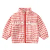 [En Stock] Cw267063 Chaqueta para Niña Primavera 2026 Nueva Cardigan a Cuadros Cortavientos Chaqueta Infantil de Dibujos Animados Moderna