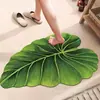 Alfombra absorbente antideslizante para baño del hogar, alfombra absorbente con drenaje de agua para encimera de cocina, alfombrilla de suelo simple de tierra de diatomeas con forma de hoja