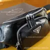 P Lada Moda Simple Portátil 2025 Otoño Nueva Bolso Cruzado para Hombre Gran Capacidad Especial para Viajes de Negocios Transfronterizo