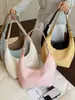 Bolsa de Ombro Transfronteiriça 2026 Nova Grande Capacidade Tendência Versátil para Axila para Mulheres, Elegante e Moderna para o Trabalho, Compras e Saídas, Bolsa de Ombro