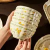 Juego de Vajilla para Uso Doméstico, Regalo, Tazones y Platos Lindos con Temática de Primavera, Tazón Estilo Crema con Doble Asa, Vajilla de Cerámica con Color Bajo Esmalte, Jingdezhen