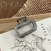 Grampo de Cabelo de Ácido Acético de Alta Qualidade Feminino 2024 Novo Clipe de Metal para Prender Cabelo Clipe de Tubarão com Design Elegante de Nicho
