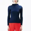 Nova Camiseta de Manga Longa Miyake Xiusheng Simples Joker Plissada Limpa e Organizada 2025 Camiseta de Manga Longa para Usar por Baixo Mais Vendida