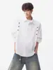 Nova camisa casual oversized estilo chinês para primavera e outono, com design de fivela de metal, corte solto, gola mandarim e mangas compridas, na cor vermelha