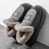 Chinelos de inverno masculinos de algodão oversized, novo estilo 2026, para uso interno, antiderrapantes, quentes e com sola grossa forrada de fleece