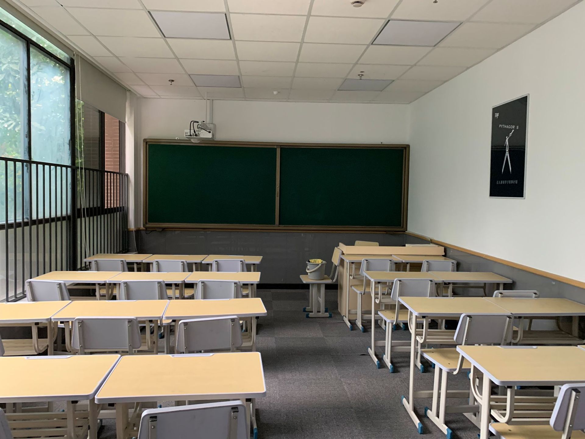 43881279eab4c032803c395eab023d