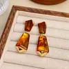 Pendientes de Resina Geométricos Irregulares Exagerados Retro de Gama Alta para Mujer, Pendientes de Personalidad de Lujo Ligero, Accesorios para Orejas de Estilo Minimalista de Nicho