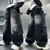 Calça Masculina Estilo Primavera e Outono 2026 Novo Estilo Crianças Maiores Roupas de Outono Meninos Perna Reta Solta Roupa de Trabalho Infantil Calça Jeans