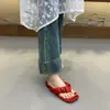 Chanclas de Suela Gruesa para Mujer Chuyuji para Uso en Exteriores con Faldas, Verano 2026, Diseño de Pinza para Dedo del Pie, Plisadas, Cómodas para la Playa