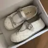 Sapatos Femininos Mary Jane Florais 2026 Novo Outono Solado Macio Casuais Confortáveis Retro Planos Sapatilhas para Mulheres Combinarem com Saias