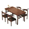 Mesa de Jantar para Uso Doméstico em Apartamentos Pequenos, Moradias Simples para Alugar, Estilo Nórdico, Uso Comercial, Mesa de Jantar Retangular Simples e Cadeiras, Conjunto Prático