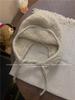Gorro de peluche para mujer, estilo japonés, grueso, cálido, de lana, con protección para los oídos, pequeño, de punto, resistente al frío, para otoño e invierno, 2024