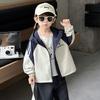 Chaqueta para Niños, Nuevo Estilo Primavera y Otoño 2026, Cortavientos Infantil Fresco y Elegante con Capucha, Tendencia en Gabardina Infantil de Otoño