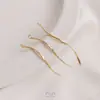 Acessórios para Brincos DIY de Ouro 14K Preenchido com Preservação de Cor Argolas de Orelha Onduladas em Forma de S Brincos de Pino Materiais para Pingentes