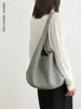 Bolsa Tote de Ombro tipo Balde de Couro Genuíno de Grande Capacidade, Bolsa Grande Simples e Versátil, Nova Bolsa Feminina Outono/Inverno 2026