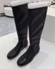 Aumento de altura interior de 4 cm ~ Nuevas botas de moda otoño e invierno con punta redonda, cuero suave, elásticas, adelgazantes, versátiles, de media pantorrilla para mujer