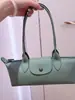 Bolso Mini Dumpling de Piel de Cordero con Adorno de Dragón Francés, Bolso Bandolera Tipo Baguette, Bolso de Mano con Adorno de Dragón, Bolso Ligero Versátil de Moda para Mujer