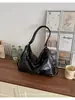 Bolsa Tote Retrô de Couro com Cera Transfronteiriça Nova para Mulheres de Grande Capacidade Moda Mochila para o Dia a Dia Versátil Bolsa de Ombro Único Transversal