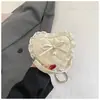 Bolsa Pequena de Renda Ins Tendência Girly Design de Nicho para Mulheres 2026 Novo Estilo Bolsa Transversal de Corrente Acolchoada