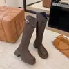 Botas largas para mujer 2026 otoño e invierno estilo nuevo botas de jinete que aumentan la altura con tacones gruesos, botas largas vintage, zapatos versátiles para mujer