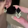 Pendientes Geométricos Prismaticos con Incrustaciones de Diamante Estilo Nuevo Lujo Ligero Diseño de Nicho de Gama Alta Pendientes de Moda Pendientes Estilo Hong Kong