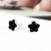 Aretes Flor Negra Puerta Han Dong Red Social Personalidad Temperamento Modernos Goma Cinco Pétalos Flor Aretes Suministro E-commerce