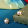 Los pendientes de carácter plata S925 plata de ley color chapado con incrustaciones de perlas simples versátiles moda femenina pendientes de corona