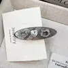 Pinza de Pato de Aleación Ovalada a Cuadros con Pedrería en Forma de Corazón de Lujo Ligero Coreano Exquisito Versátil Pasador para Flequillo Dulce Fresco Accesorio para el Cabello