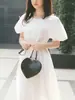 Bolso Alaia en Forma de Corazón Transfronterizo Moda Europea y Americana Bolso Caja Corazón de Durazno Diseño de Nicho Bolso de Hombro Cruzado de Alta Calidad Dropshipping
