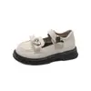 Sapatos Mary Jane de Couro para Meninas, Novos Sapatos Doces de Princesa para Outono, Mocassins Infantis com Velcro e Sola Macia, Sapatos Pretos para Performance