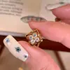 Livro Vermelho Chapéu Quente Venda Quente Mesmo Estilo Trevo de Quatro Folhas Colar Pingente Feminino Diamante Dourado Dourado Inteligente Corrente de Clavícula Versátil