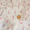 Tela Jacquard Hueco Rayada de Algodón Puro con Pequeños Patrones Florales para Ropa Infantil, Cortinas, Vestidos y Materiales para Manualidades