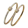 Pulsera de Acero Inoxidable Transfronteriza para Mujer, Diseño de Cintura Delgada con Diamantes, Pulsera de Acero de Titanio de Lujo Ligero, Versátil y que No se Desvanece, Venta al por Mayor