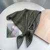 Bufanda Cuadrada Pequeña de Algodón y Lino Estilo Coreano Práctica Versátil Puntos Cálida para Otoño e Invierno para Mujer Bufanda Decorativa